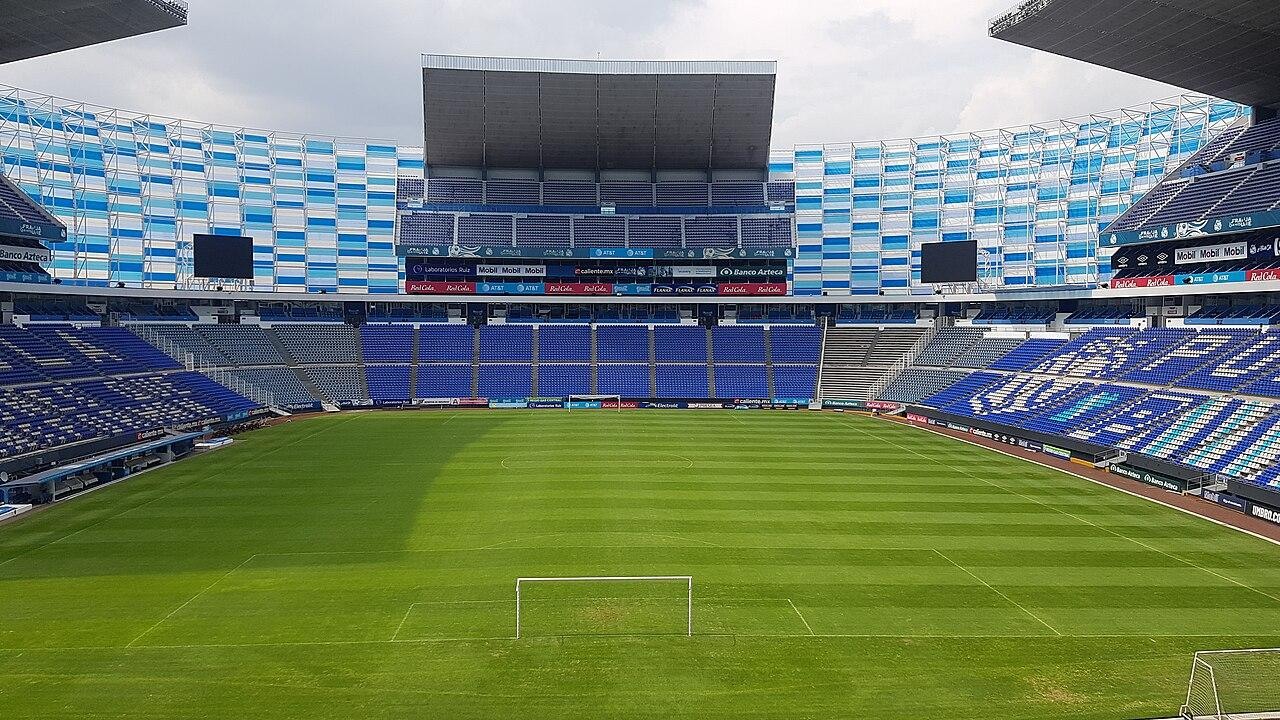 Vista interior del Estadio Cuauhtémoc, fotografía de archivo de 2021. No muestra el partido del 30 de octubre de 2026.
